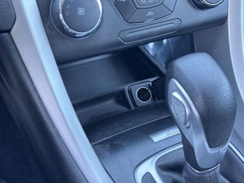 Used 2015 Ford Fusion SE w/ Equipment Group 201A image 14