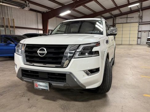 Used 2021 Nissan Armada Platinum w/ Captain's Chairs Package image 3
