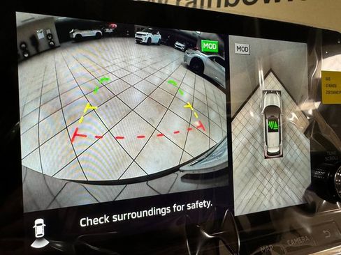 Used 2024 Mitsubishi Outlander 4WD Plug-In Hybrid image 15