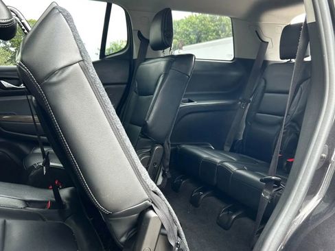 Used 2019 GMC Acadia SLE image 15