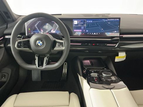 New 2026 BMW 530i w/ M Sport Package RWD image 9