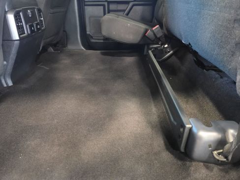 Used 2019 Ford F150 XLT w/ Equipment Group 302A Luxury AWD/4WD image 35