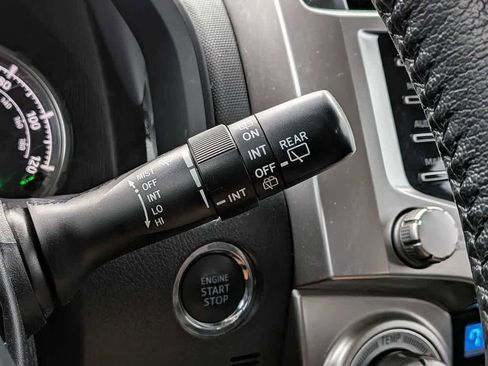 Used 2024 Toyota 4Runner Limited AWD/4WD image 40