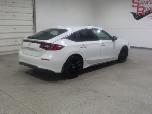 Used 2023 Honda Civic Sport image 4