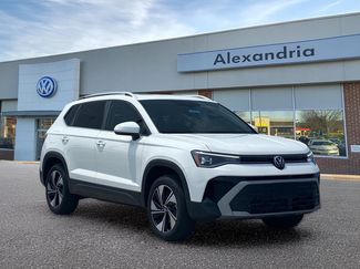 Used 2025 Volkswagen Taos SE AWD/4WD video 1