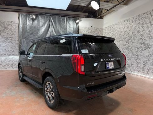 New 2026 Ford Expedition Active RWD image 5