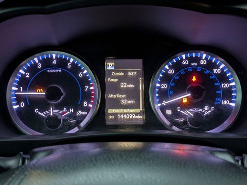 Used 2018 Toyota Highlander Plus image 29