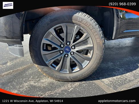 Used 2018 Ford F150 Lariat w/ Equipment Group 502A Luxury AWD/4WD image 30