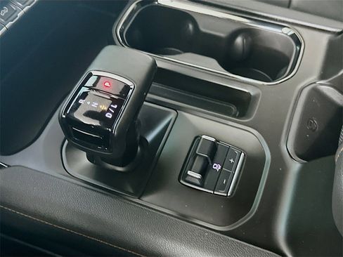 Used 2023 GMC Sierra 1500 AT4 w/ AT4 Premium Package image 16