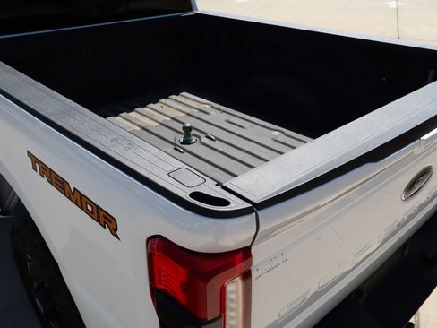 Used 2023 Ford F250 Lariat w/ Tremor Off-Road Package image 28