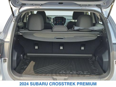 Used 2024 Subaru Crosstrek 2.0i Premium AWD/4WD image 7