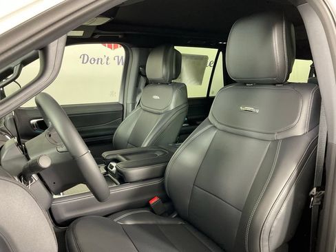 New 2027 Ford Expedition Max Platinum w/ Stealth Appearance Package RWD image 13