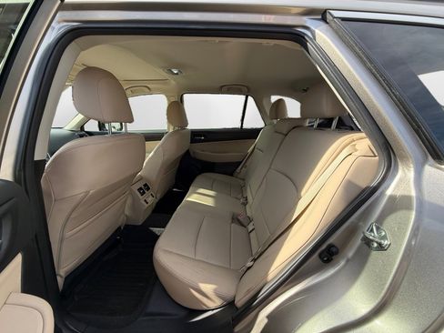 Used 2018 Subaru Outback 3.6R Limited image 15