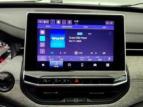 Used 2022 Jeep Compass Latitude w/ Sun and Sound Group AWD/4WD image 37
