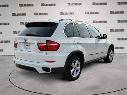 Used 2011 BMW X5 xDrive50i image 5