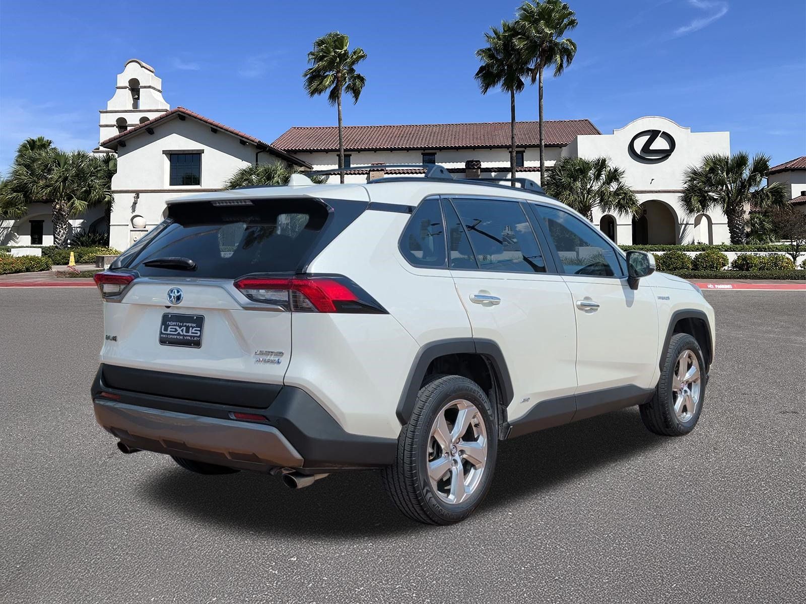 Used 2020 Toyota RAV4 Limited w/ Limited Grade Weather Package AWD/4WD image 2