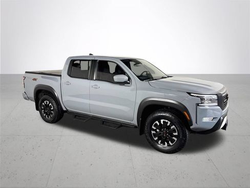 Used 2024 Nissan Frontier PRO-4X w/ Technology Package AWD/4WD image 4