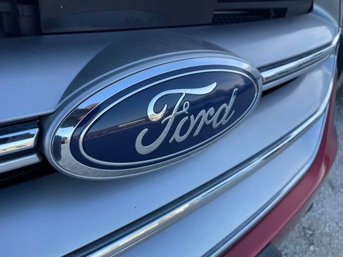 Used 2016 Ford Edge Titanium FWD image 12
