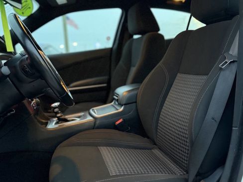 Used 2023 Dodge Charger SXT RWD image 17