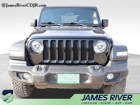 Used 2022 Jeep Wrangler Unlimited Sport AWD/4WD image 7