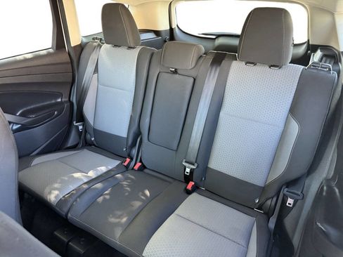 Used 2019 Ford Escape SE image 10