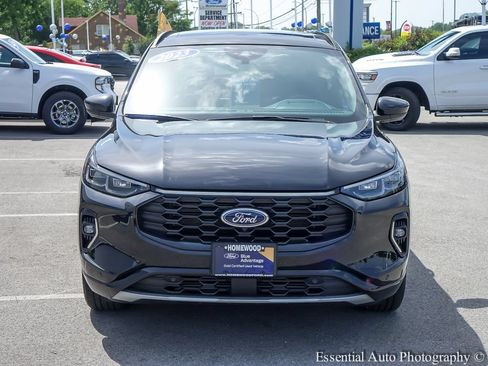 Used 2023 Ford Escape ST-Line Elite w/ Premium Technology Package AWD/4WD image 2