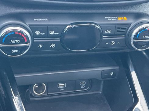 Used 2023 Kia Soul EX image 22