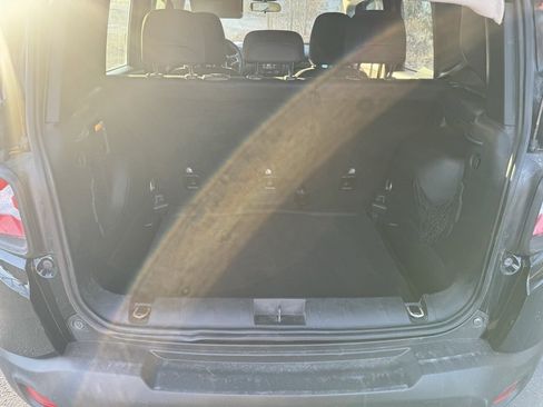 Used 2019 Jeep Renegade Sport image 5