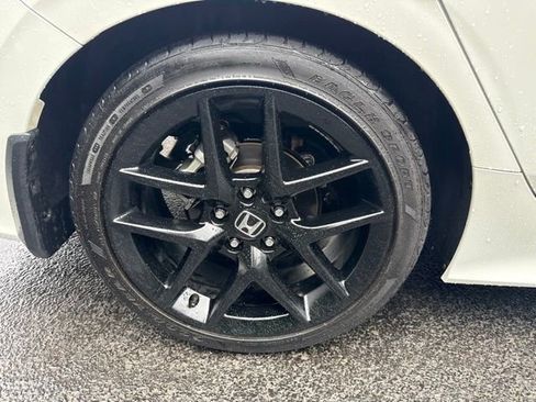 Used 2025 Honda Civic Sport image 9