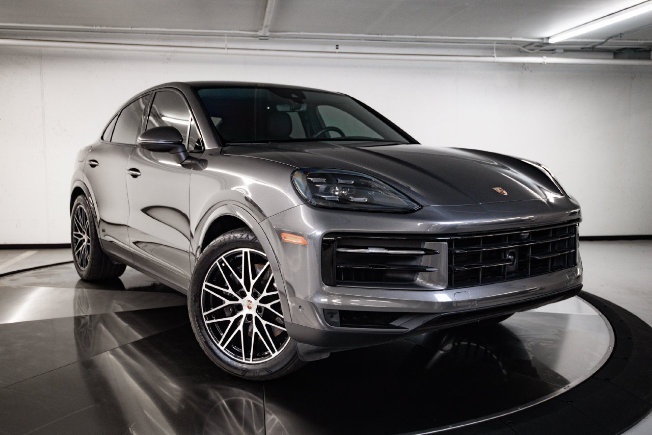 Certified 2024 Porsche Cayenne Coupe AWD/4WD image 9
