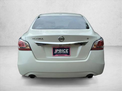 Used 2015 Nissan Altima 2.5 S w/ Power Driver Seat Package FWD image 6