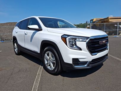 Used 2024 GMC Terrain SLE