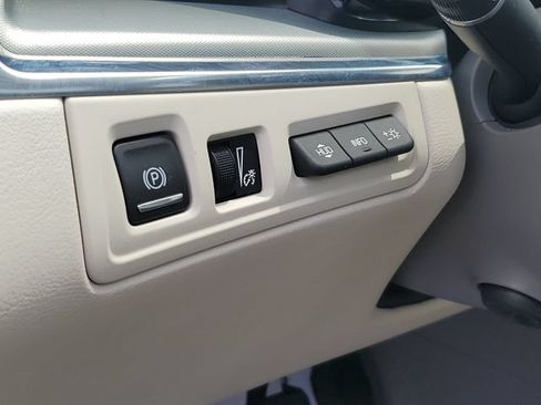 Used 2020 Cadillac XT5 Premium Luxury AWD/4WD image 9