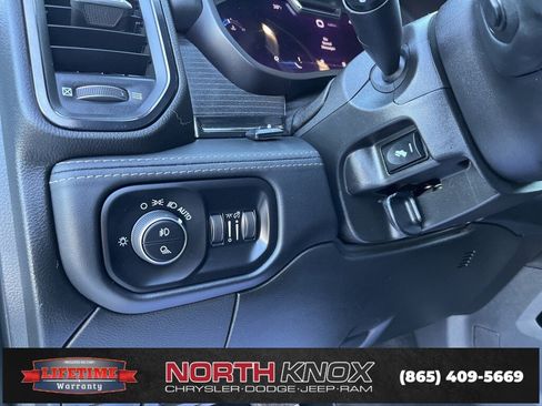 Used 2023 RAM 2500 Limited w/ Towing Technology Group image 7