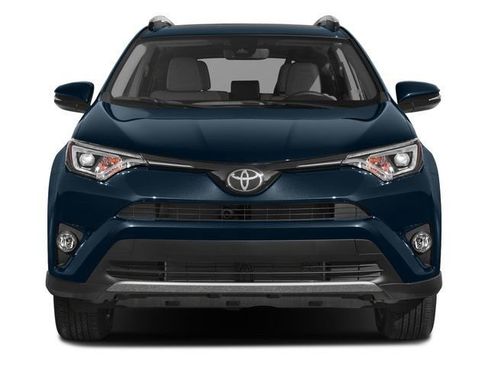 Used 2018 Toyota RAV4 Limited image 4