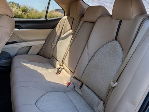 Used 2021 Toyota Camry LE FWD image 28