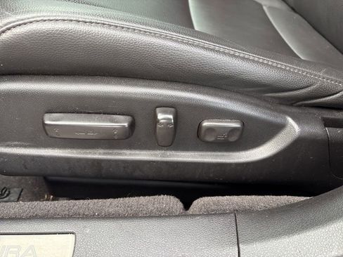 Used 2019 Acura TLX image 16