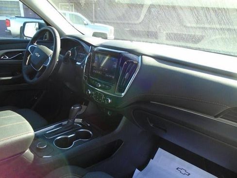Used 2020 Chevrolet Traverse LT AWD/4WD image 21