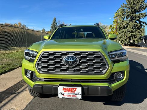 Used 2023 Toyota Tacoma TRD Off-Road image 8