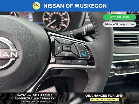 New 2025 Nissan Altima 2.5 SL image 17