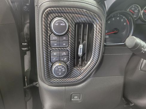 Used 2020 Chevrolet Silverado 1500 LT Trail Boss AWD/4WD image 10