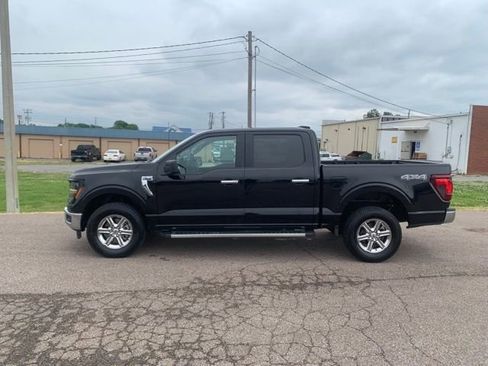 Used 2025 Ford F150 XLT w/ Equipment Group 301A Standard AWD/4WD image 4