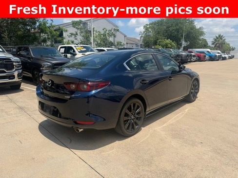 Used 2024 MAZDA MAZDA3 s FWD image 3