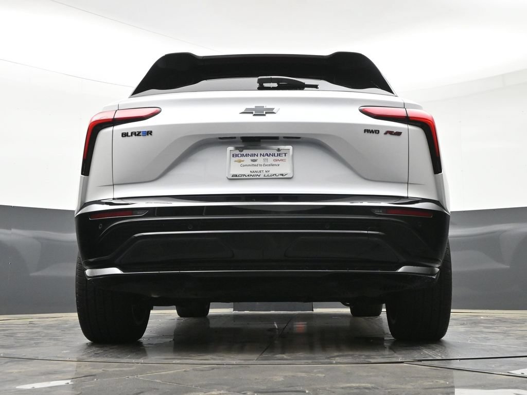 Used 2025 Chevrolet Blazer EV RS w/ Super Cruise Package AWD/4WD image 27