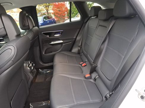 Certified 2024 Mercedes-Benz GLC 300 4MATIC image 10