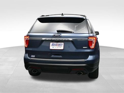 Used 2019 Ford Explorer 4WD w/ Class II Trailer Tow Package image 4