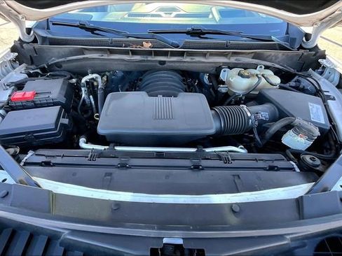 Used 2021 GMC Yukon Denali w/ Denali Premium Package image 10