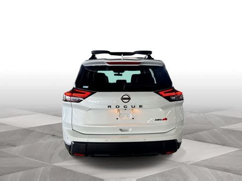 Used 2025 Nissan Rogue SV AWD/4WD image 7