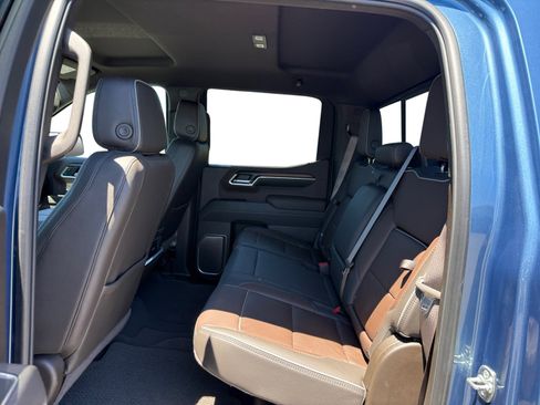 Used 2025 GMC Sierra 1500 Denali w/ Denali Carbonpro Edition AWD/4WD image 16
