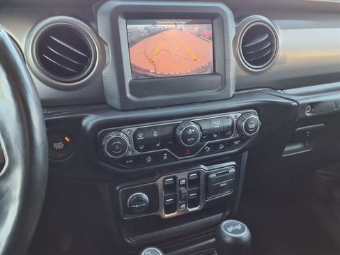 Used 2021 Jeep Wrangler Willys image 26